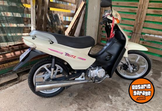 Motos - Motomel blitz 110 full 2023 Nafta 12000Km - En Venta
