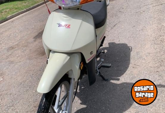 Motos - Motomel blitz 110 full 2023 Nafta 12000Km - En Venta