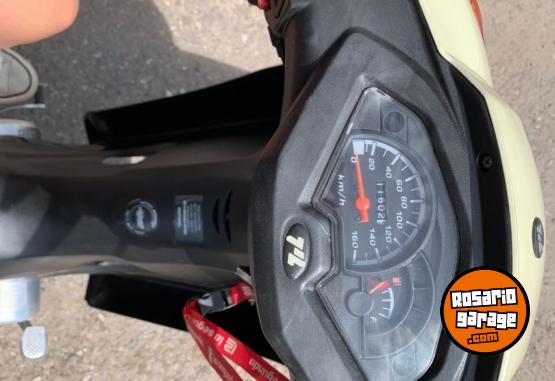 Motos - Motomel blitz 110 full 2023 Nafta 12000Km - En Venta