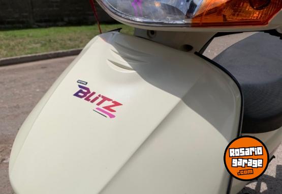 Motos - Motomel blitz 110 full 2023 Nafta 12000Km - En Venta