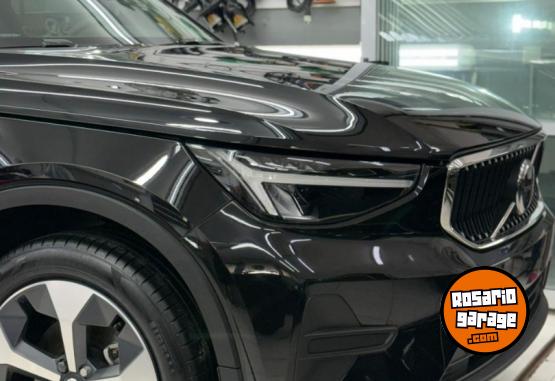 Camionetas - Volvo XC40 2.0 Mhev Plus B4 Fwd 2024 Electrico / Hibrido 10000Km - En Venta