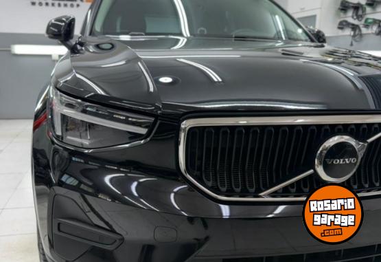 Camionetas - Volvo XC40 2.0 Mhev Plus B4 Fwd 2024 Electrico / Hibrido 10000Km - En Venta