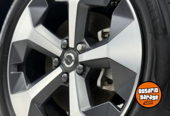 Camionetas - Volvo XC40 2.0 Mhev Plus B4 Fwd 2024 Electrico / Hibrido 10000Km - En Venta