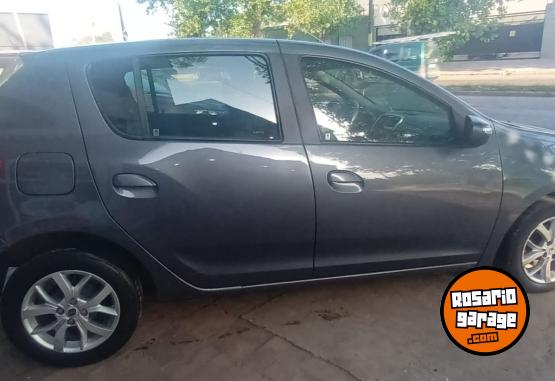 Autos - Renault SANDERO 1.6 16VPRIVILEGE 2017 GNC 111111Km - En Venta