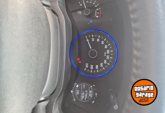 Autos - Honda HRV 2016 Nafta 127000Km - En Venta