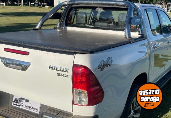 Camionetas - Toyota Hilux 2016 Diesel 156000Km - En Venta