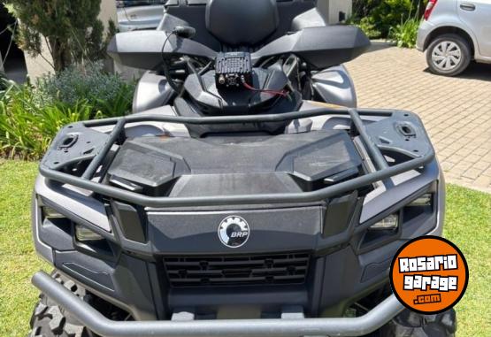 Cuatris y UTVs - Can Am Outhlander 700 Xt 2023 1650Km - En Venta