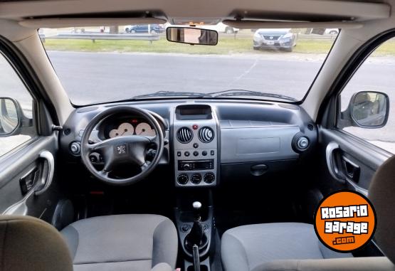 Utilitarios - Peugeot PARTNER PATAGONICA 2015 Nafta 130000Km - En Venta