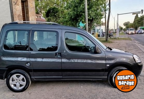Utilitarios - Peugeot PARTNER PATAGONICA 2015 Nafta 130000Km - En Venta