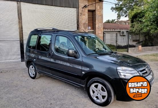 Utilitarios - Peugeot PARTNER PATAGONICA 2015 Nafta 130000Km - En Venta