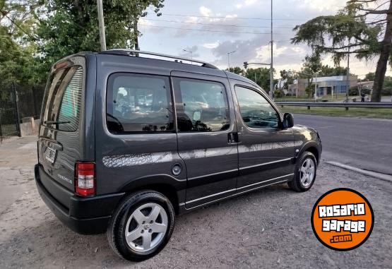 Utilitarios - Peugeot PARTNER PATAGONICA 2015 Nafta 130000Km - En Venta