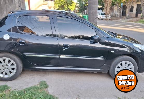 Autos - Peugeot Peugeot 207 xt 1.4 hdi 2012 Diesel 186000Km - En Venta