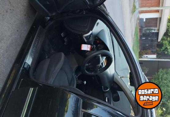 Autos - Peugeot Peugeot 207 xt 1.4 hdi 2012 Diesel 186000Km - En Venta