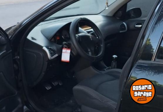 Autos - Peugeot 207 2012 Diesel 187000Km - En Venta