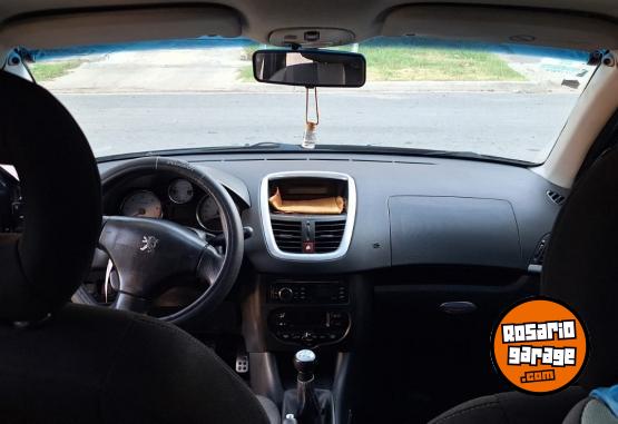 Autos - Peugeot 207 2012 Diesel 187000Km - En Venta