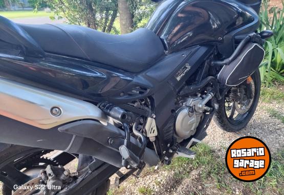 Motos - Suzuki Vstrom 2013 Nafta 30500Km - En Venta