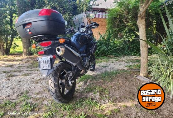 Motos - Suzuki Vstrom 2013 Nafta 30500Km - En Venta