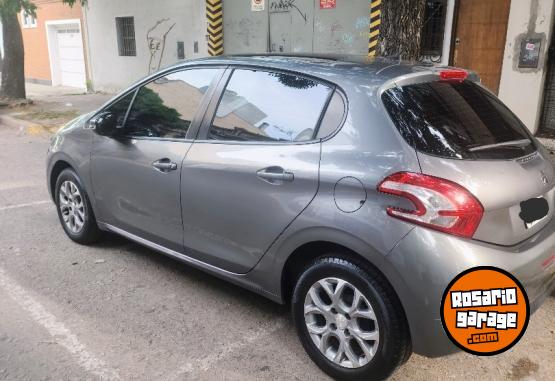 Autos - Peugeot 208 Alluretocuhscreen 1.6 2015 Nafta 34000Km - En Venta