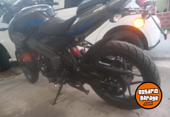 Motos - Bajaj Rouser 2025 Nafta 1300Km - En Venta