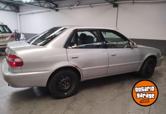Autos - Toyota Corola 2000 Nafta 150000Km - En Venta