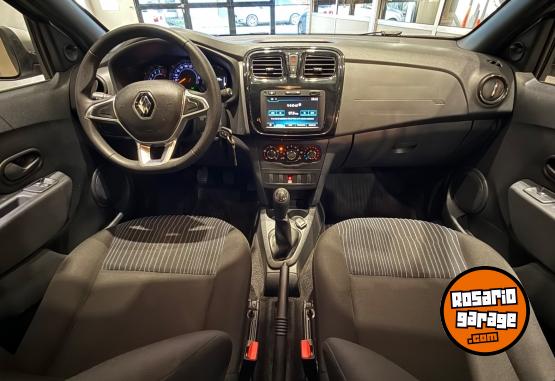 Autos - Renault Logan 2024 Nafta 35000Km - En Venta