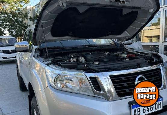 Camionetas - Nissan NP300 FRONTIER D/C LE 4x4 2017 Diesel 285000Km - En Venta