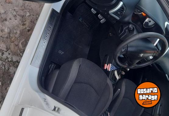 Autos - Peugeot 207 2012 Nafta 101000Km - En Venta