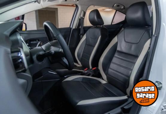 Autos - Nissan Versa 2023 Nafta 20000Km - En Venta