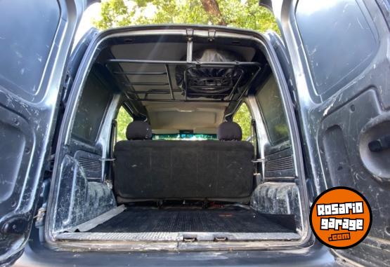 Utilitarios - Renault Kangoo confort 2015 Nafta 155000Km - En Venta