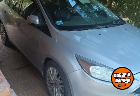 Autos - Ford Focus se plus at 4p 2016 Nafta 102000Km - En Venta