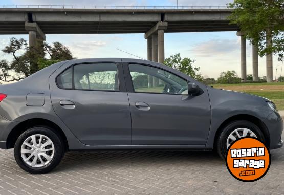 Autos - Renault LOGAN 1.6 EXPRESSION 2015 Nafta 110000Km - En Venta