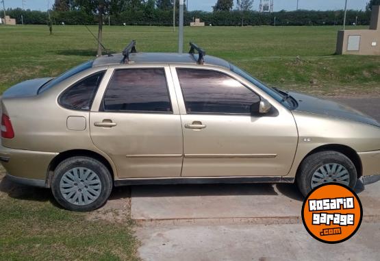 Autos - Volkswagen Polo 2003 GNC 241000Km - En Venta