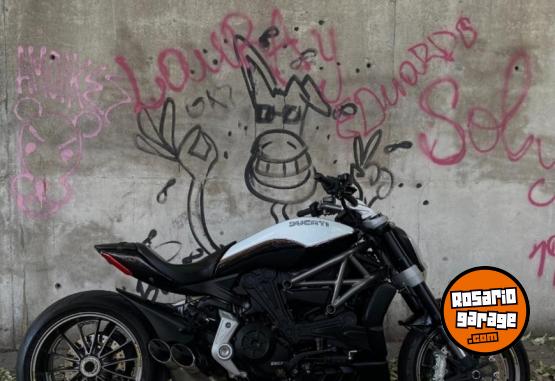 Motos - Ducati XDIAVEL 2017 Nafta 12000Km - En Venta