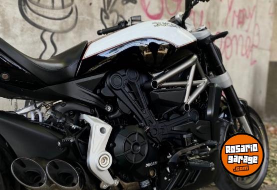 Motos - Ducati XDIAVEL 2017 Nafta 12000Km - En Venta