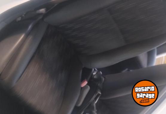 Autos - Renault Fluence confort plus 2014 Nafta 143500Km - En Venta