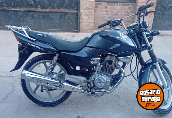 Motos - Honda Storm 125 2012 Nafta 55000Km - En Venta