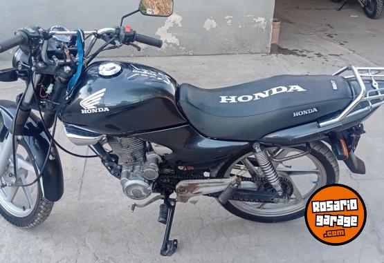 Motos - Honda Storm 125 2012 Nafta 55000Km - En Venta