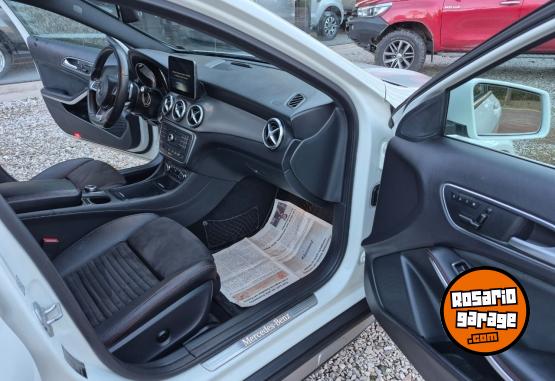 Camionetas - Mercedes Benz GLA 250 AMG 2017 Nafta 100000Km - En Venta