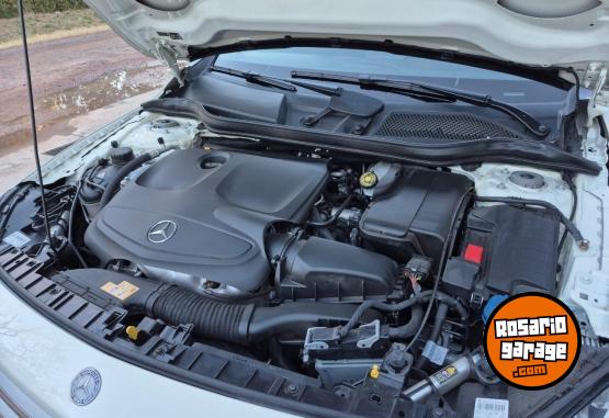 Autos - Mercedes Benz GLA 250 AMG 2017 Nafta 100000Km - En Venta