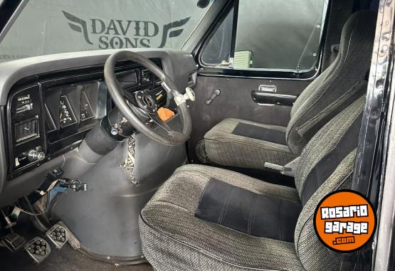 Utilitarios - Ford VAN ECONOLINE V8 1982 GNC 87056Km - En Venta