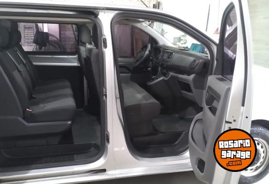 Utilitarios - Peugeot Expret 2019 Diesel 130000Km - En Venta