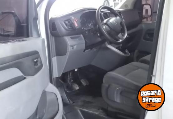 Utilitarios - Peugeot Expret 2019 Diesel 130000Km - En Venta
