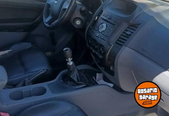 Camionetas - Ford Ranger 2.2 2013 Diesel 197000Km - En Venta