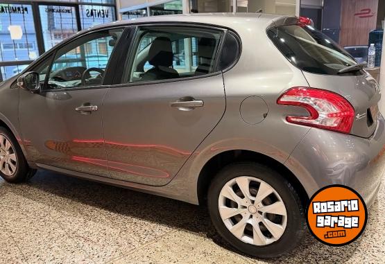 Autos - Peugeot 208 ACTIVE 2015 Nafta 71000Km - En Venta
