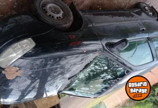 Autos - Volkswagen Gol power plus AA 2009 Nafta 230000Km - En Venta