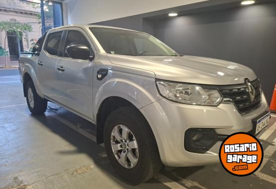 Camionetas - Renault ALASKAN EMOTION 4X2 2022 Diesel 55000Km - En Venta