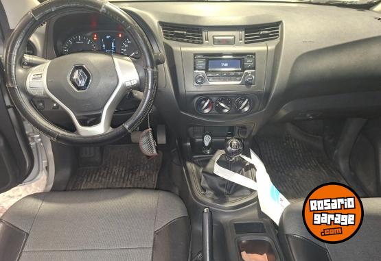 Camionetas - Renault ALASKAN EMOTION 4X2 2022 Diesel 55000Km - En Venta