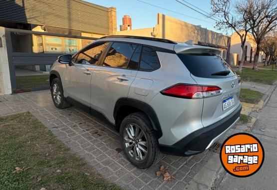 Camionetas - Toyota COROLLA CROSS  XLI 2024 Nafta 12800Km - En Venta