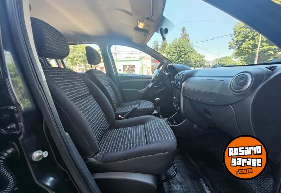 Autos - Renault SANDERO DYNAMIQUE NAV 2016 Nafta 130000Km - En Venta