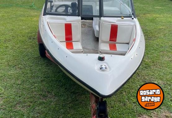 Embarcaciones - Un clásico original lancha Virgin Marine - En Venta